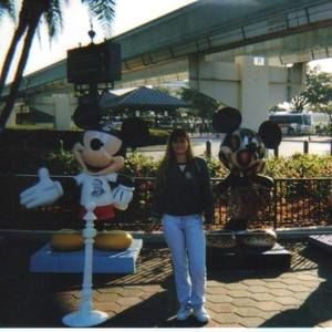 Meet your Posher, Simone